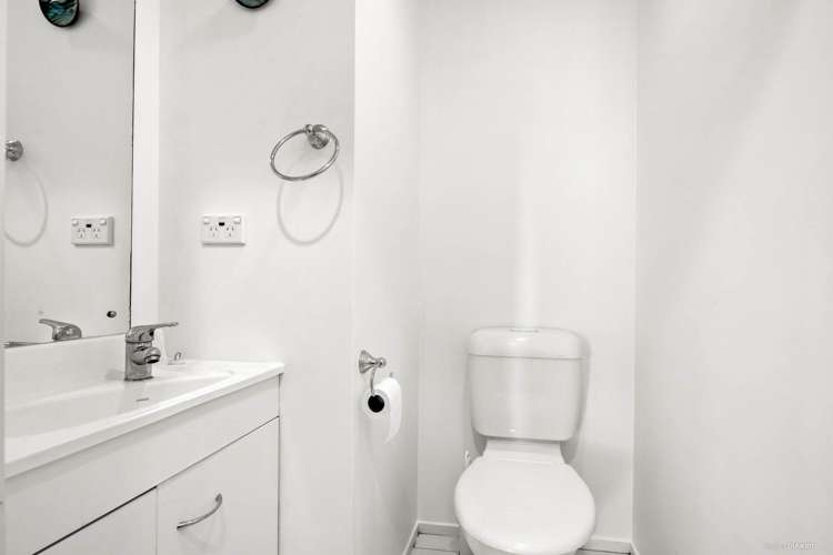 1/13 Pannill Place Oteha_8