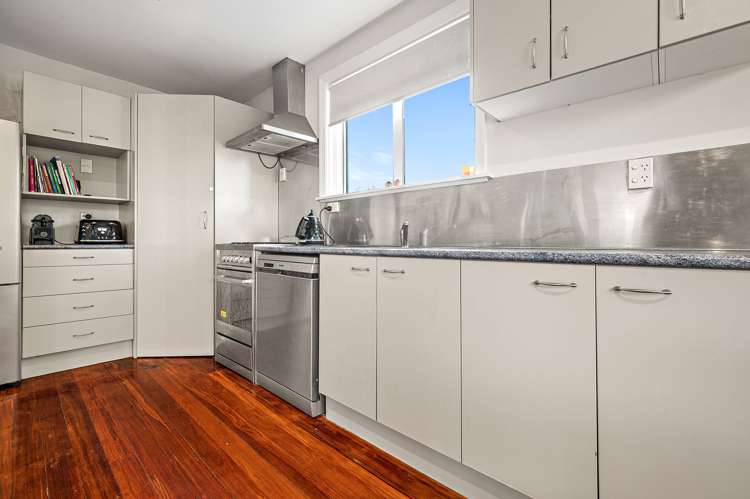 6 Wilding Street Saint Martins_7