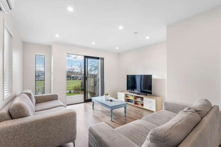 5/3 Walsh Road Wainui_7