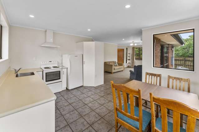 68 Aldinga Avenue Stoke_4