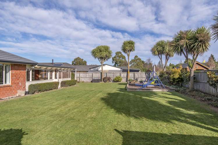 71 North Terrace Darfield_16