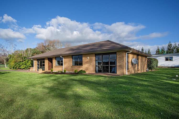 8 Simons Road Poroti_17