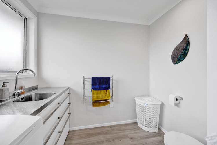 3 Climie Crescent Hawera_16