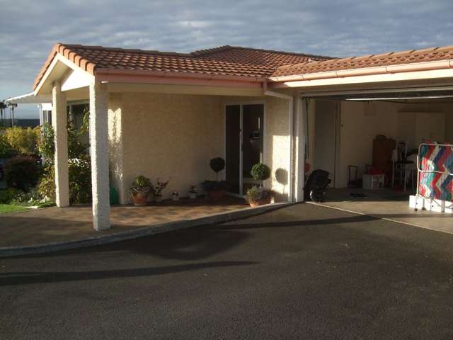 2/35 Busby Hill Havelock North_1