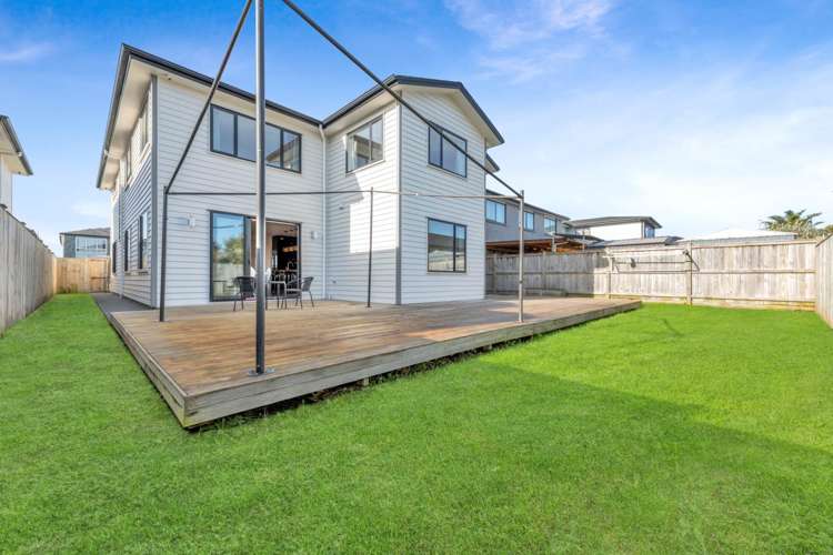 66 Donegal Park Drive Flat Bush_24