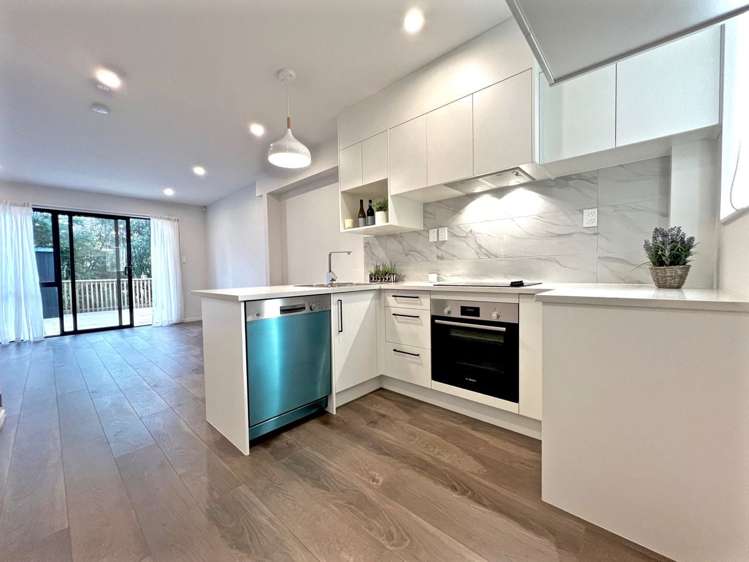 57 Morihana Close Glen Eden_1