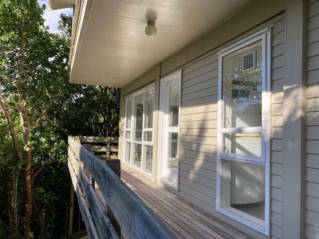 28A Woodhouse Avenue Karori_1