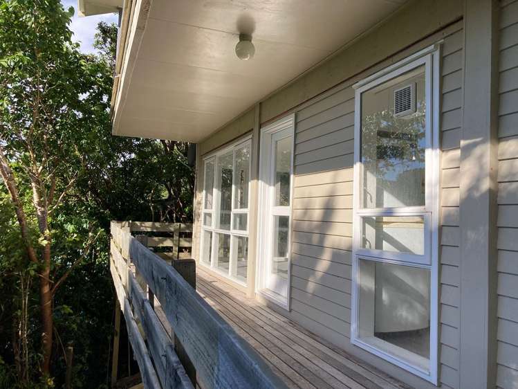 28A Woodhouse Avenue Karori_1