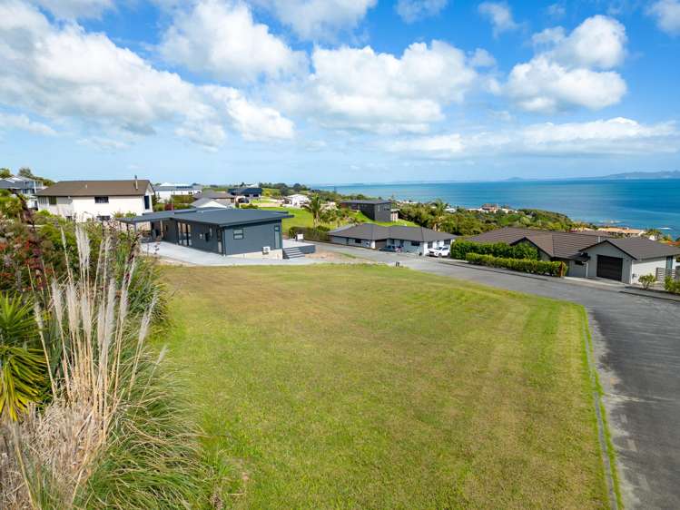 21 Eagles Way Cable Bay_3