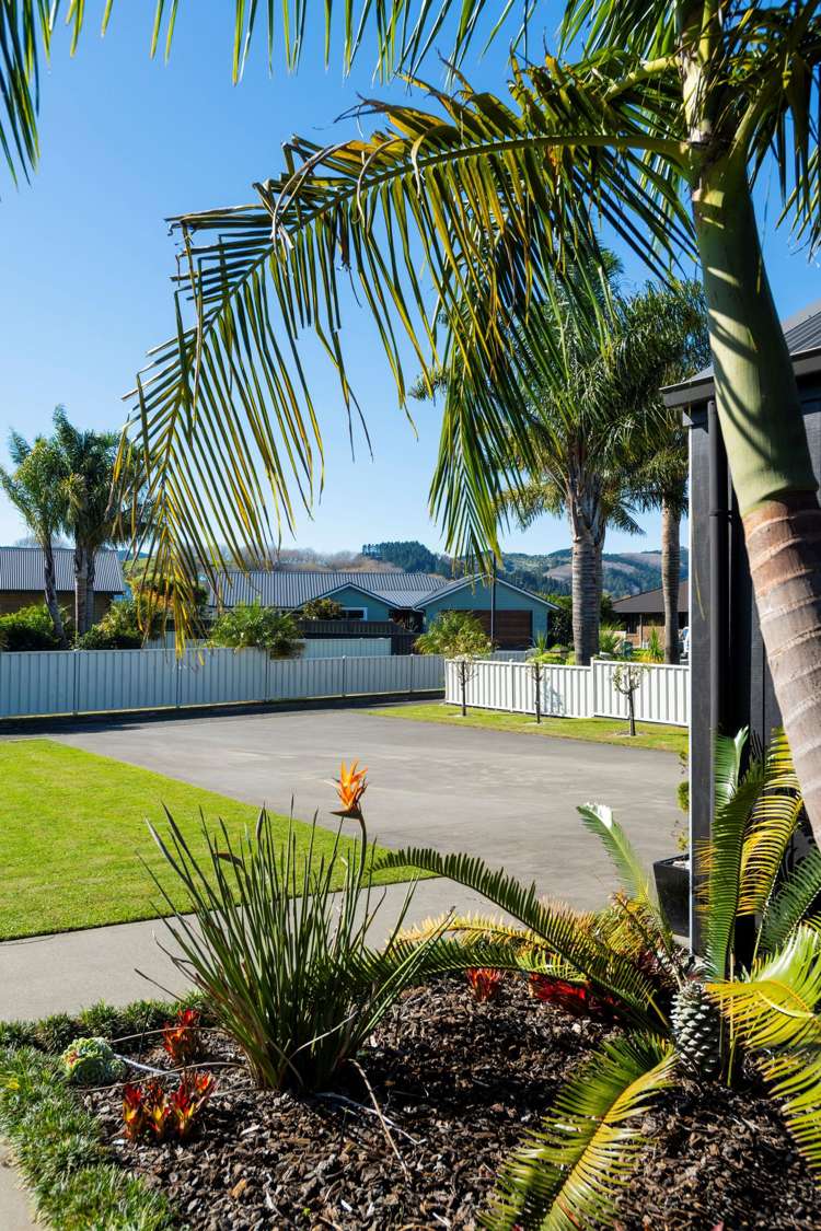 22 Fisher Place Lytton West_22