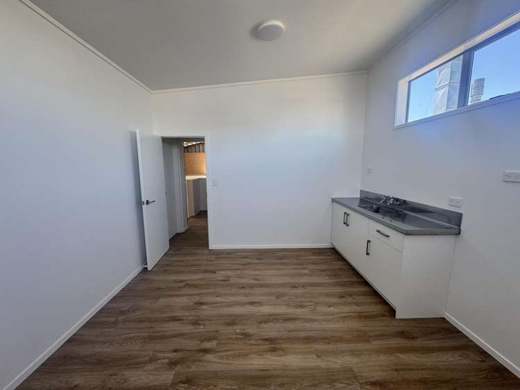 9/17-25 Leyland Street Onekawa_8