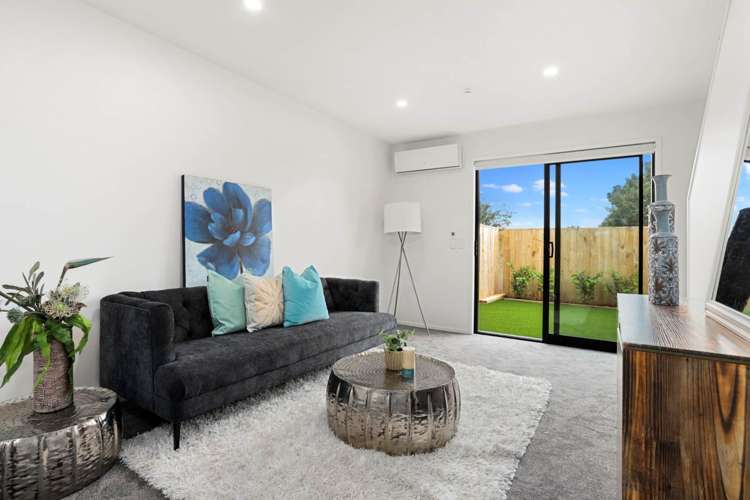 8/137 Tirimoana Road Te Atatu South_17