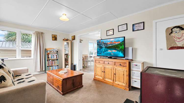 6 Elliott Crescent_3