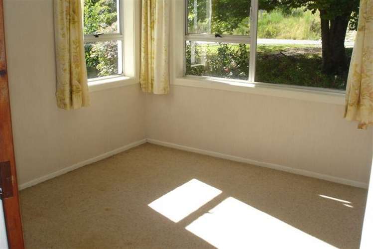 1 Broadway Reefton_7