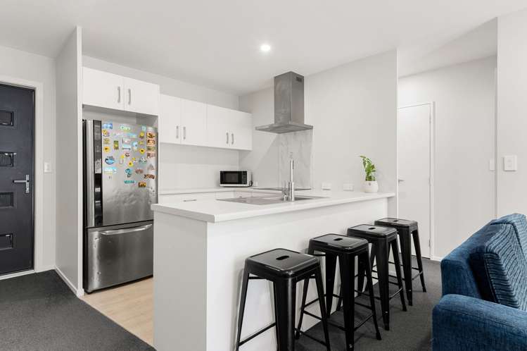 2/1 Williams Place_1