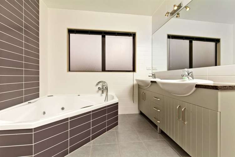 21 Sapperton Drive Henderson_14