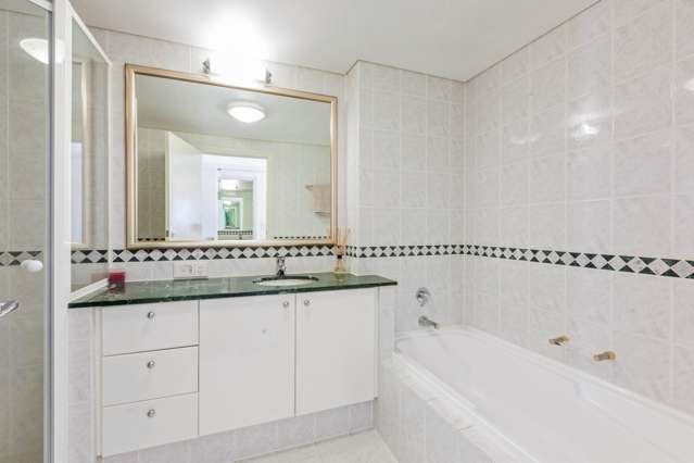 2203/8 Albert Street Auckland Central_3