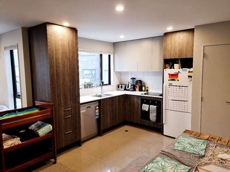 70/170 Fraser Avenue Johnsonville Wellington City Houses for Rent