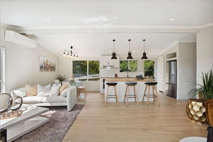 36 Sun Valley Hatfields Beach_9