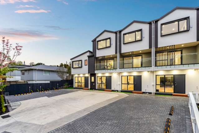 Your New Home in West Harbour Awaits
