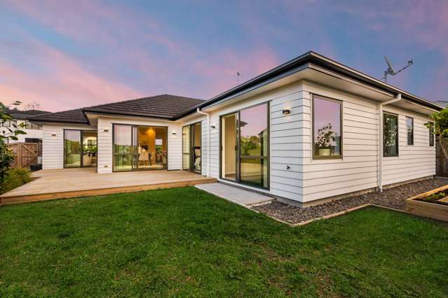 Millwater Gem Offering Elevated Views