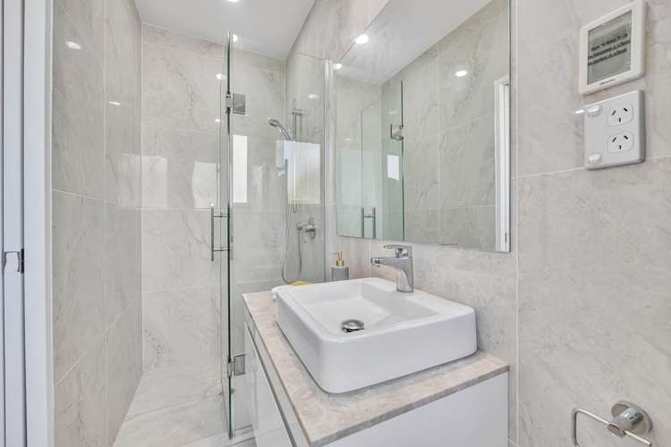 19 Woodford Avenue Henderson_15