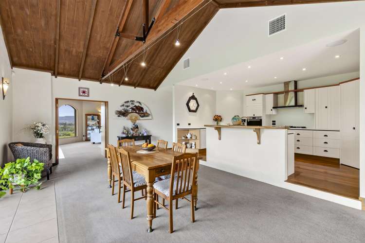 179 The Coastal Highway Redwood Valley_13