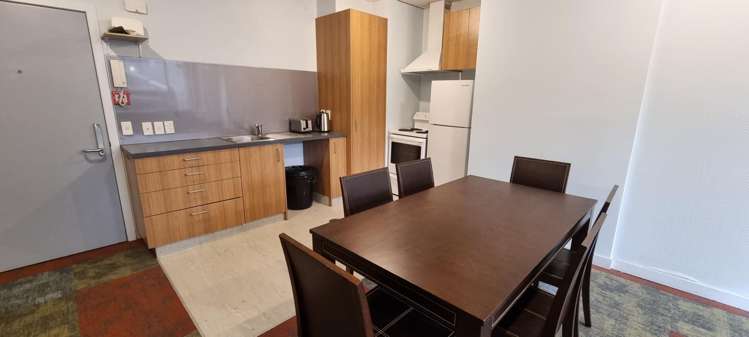  4A/107 Manners Street_0