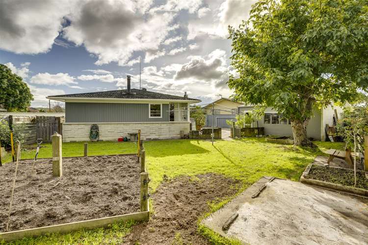 7 Lyttelton Crescent Tamatea_14