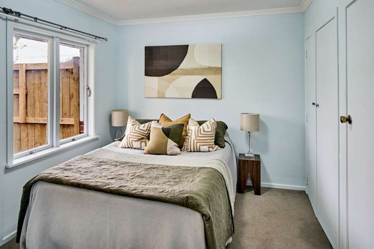 2/4 Granville Street Silverstream_4