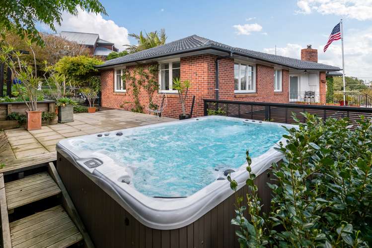 10 Glenfern Road Mellons Bay_20