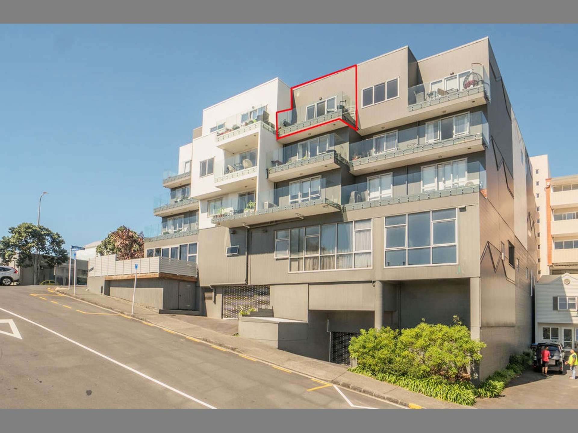 406/121 Newton Road 10021_0