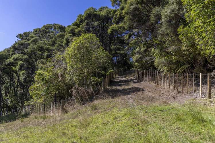 1223 Old North Road Waimauku_36