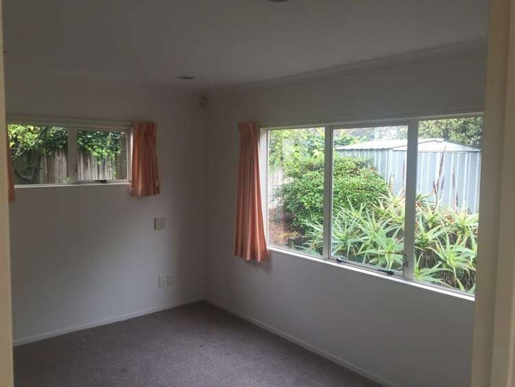 7/16 Vinograd Drive Te Atatu Peninsula_7