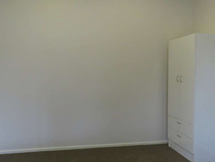 2/33 Radley Street Woolston_6