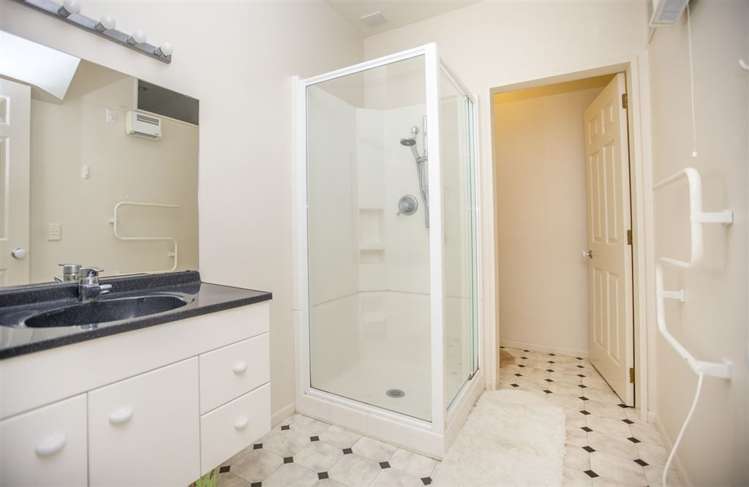 61 Otaki Street Miramar_14