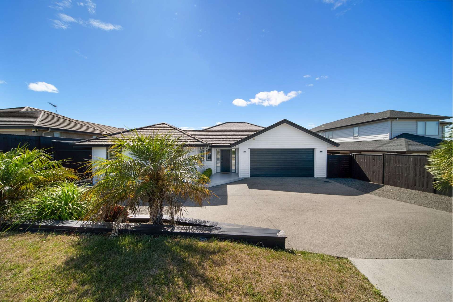 8 Artists Avenue Beachlands_0