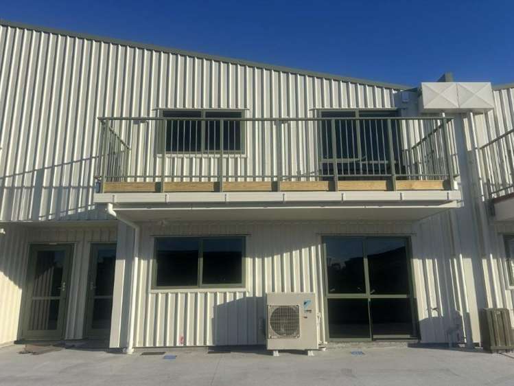 5 De Havilland Way_0