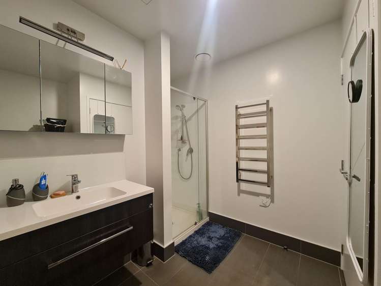 4/2 Tahuhu Road Mt Wellington_8