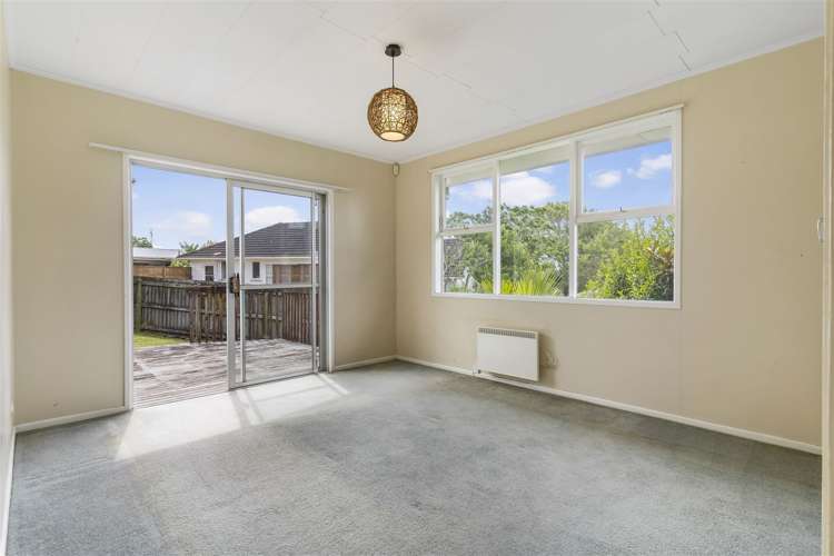 10 Larne Avenue Pakuranga Heights_11