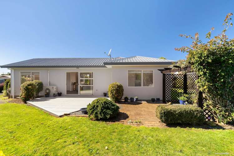 16 Landon Place Pukekohe_10