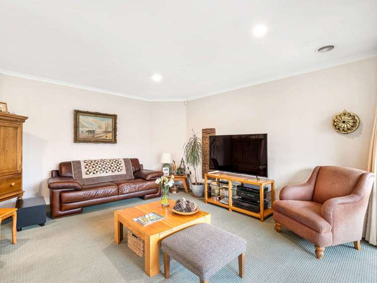 26 Duggan Drive Owhata_4