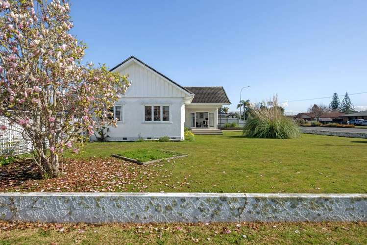 828 Gladstone Road Te Hapara_23