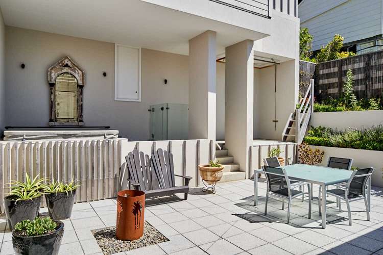 6 Wilkinson Street Oriental Bay_15