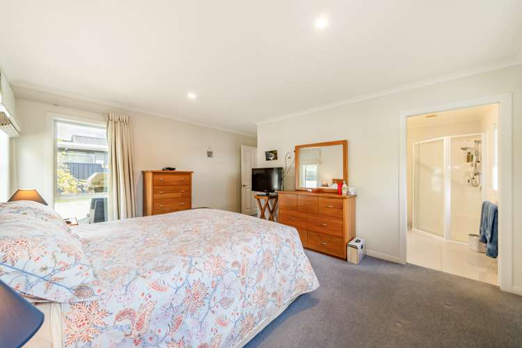 17 Parkwood Grove Trentham_18