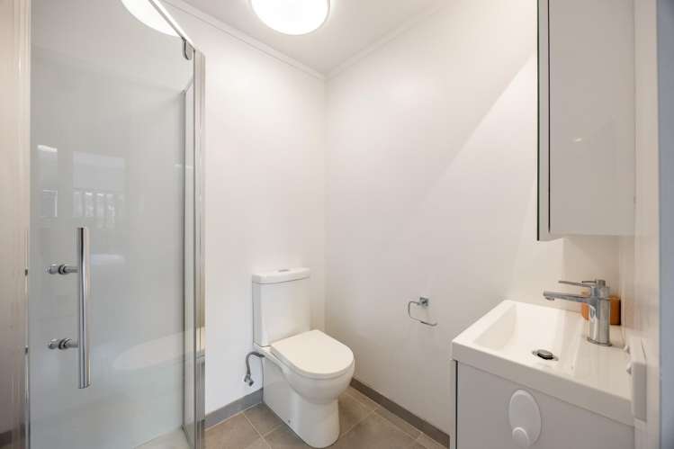 16/327 Hobsonville Road Hobsonville_11