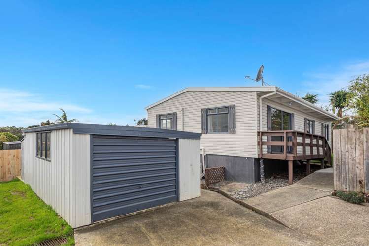 8a Raumati Crescent Onerahi_1