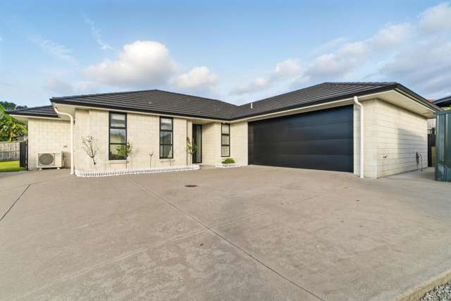 35 Ballintoy Park Drive Welcome Bay_2