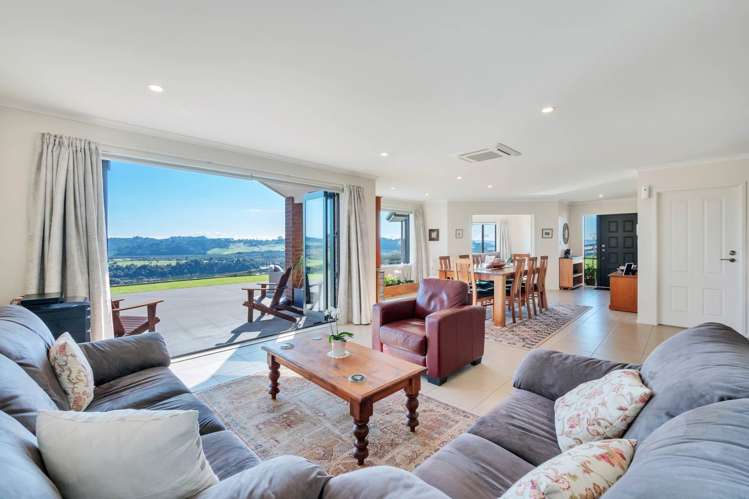 87 Tuparekura Road South Head_15