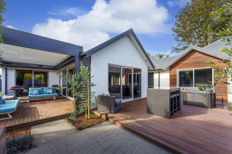 3 Bluestone Drive Waitikiri_21